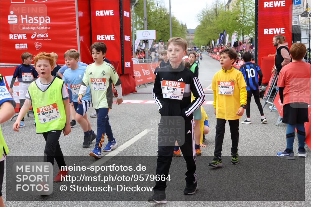 25.04.2026 - Das Zehntel Strokosch-Dieckow http://msf.ph/oto/9579664 25.04.2026 08:52:21 Ziel 1022, 1111, 1198, 1224, 1281, 1509, 1634, 1857, 2261, 2262, 2299, 2313, 2599, 2892, 3040, 3087, 3585, 3587, 1022, 1111, 1198, 1224, 1281, 1509, 1634, 1857, 2261, 2262, 2299, 2313, 2599, 2892, 3040, 3087, 3585, 3587 meine-sportfotos.de