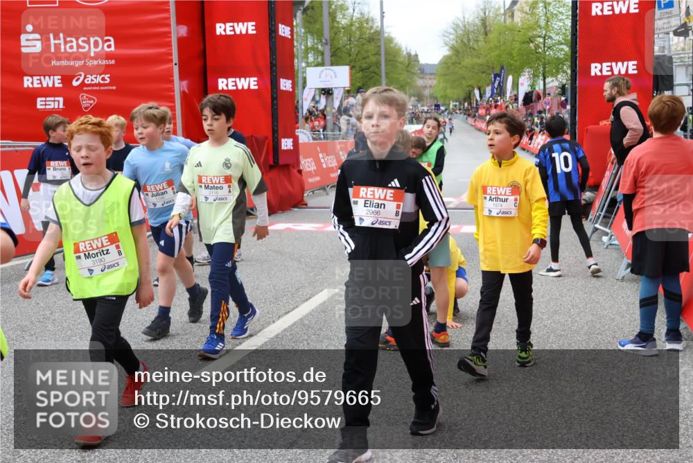 25.04.2026 - Das Zehntel Strokosch-Dieckow http://msf.ph/oto/9579665 25.04.2026 08:52:22 Ziel 1022, 1034, 1111, 1198, 1224, 1281, 1509, 1634, 1857, 2261, 2262, 2299, 2313, 2599, 2603, 2892, 3040, 3087, 3220, 3251, 3585, 3587, 1022, 1034, 1111, 1198, 1224, 1281, 1509, 1634, 1857, 2261, 2262, 2299, 2313, 2599, 2603, 2892, 3040, 3087, 3220, 3251, 3585, 3587 meine-sportfotos.de