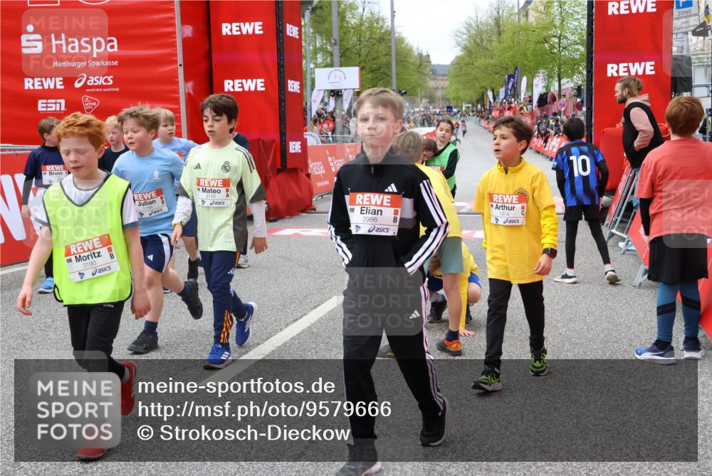 25.04.2026 - Das Zehntel Strokosch-Dieckow http://msf.ph/oto/9579666 25.04.2026 08:52:22 Ziel 1022, 1034, 1111, 1198, 1224, 1281, 1509, 1634, 1857, 2261, 2262, 2299, 2313, 2599, 2603, 2892, 3040, 3087, 3220, 3251, 3585, 3587, 1022, 1034, 1111, 1198, 1224, 1281, 1509, 1634, 1857, 2261, 2262, 2299, 2313, 2599, 2603, 2892, 3040, 3087, 3220, 3251, 3585, 3587 meine-sportfotos.de