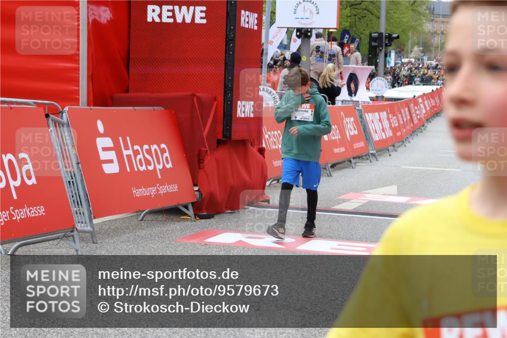 25.04.2026 - Das Zehntel Strokosch-Dieckow http://msf.ph/oto/9579673 25.04.2026 08:52:31 Ziel 1140, 1222, 1225, 1239, 1308, 1514, 1628, 1633, 1847, 2036, 2241, 2453, 2605, 2618, 2643, 2648, 2684, 2909, 2925, 3345, 3397, 4045, 1140, 1222, 1225, 1239, 1308, 1514, 1628, 1633, 1847, 2036, 2241, 2453, 2605, 2618, 2643, 2648, 2684, 2909, 2925, 3345, 3397, 4045 meine-sportfotos.de