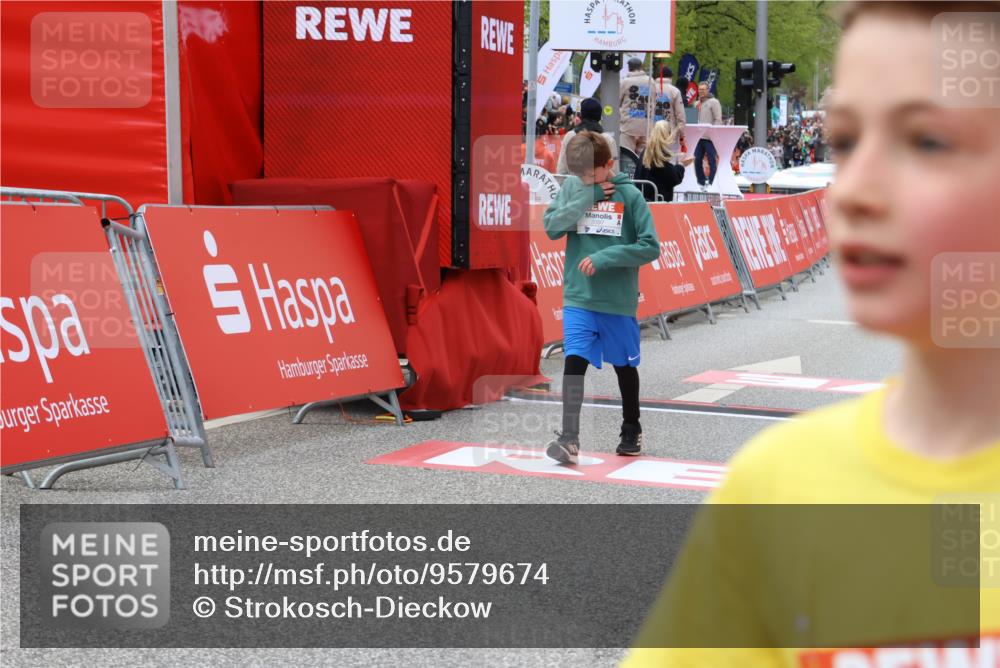 25.04.2026 - Das Zehntel Strokosch-Dieckow http://msf.ph/oto/9579674 25.04.2026 08:52:31 Ziel 1140, 1222, 1225, 1239, 1308, 1514, 1628, 1633, 1847, 2036, 2241, 2453, 2605, 2618, 2643, 2648, 2684, 2909, 2925, 3345, 3397, 4045, 1140, 1222, 1225, 1239, 1308, 1514, 1628, 1633, 1847, 2036, 2241, 2453, 2605, 2618, 2643, 2648, 2684, 2909, 2925, 3345, 3397, 4045 meine-sportfotos.de