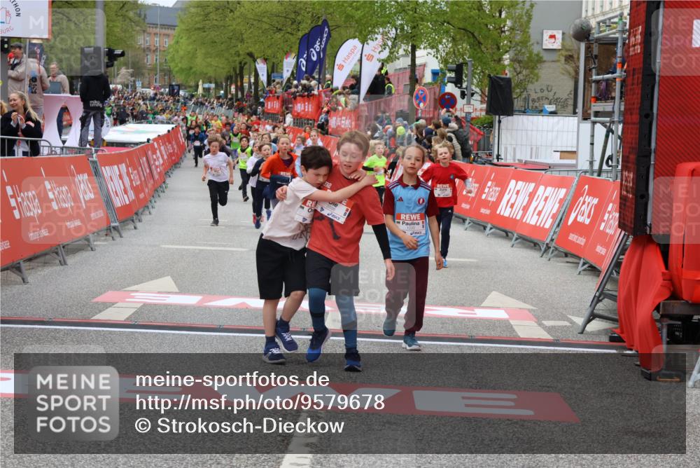 25.04.2026 - Das Zehntel Strokosch-Dieckow http://msf.ph/oto/9579678 25.04.2026 08:52:40 Ziel 1030, 1149, 1326, 1631, 1730, 2021, 2601, 2623, 2810, 2886, 2890, 3078, 3110, 3134, 3613, 3654, 3830, 1030, 1149, 1326, 1631, 1730, 2021, 2601, 2623, 2810, 2886, 2890, 3078, 3110, 3134, 3613, 3654, 3830 meine-sportfotos.de