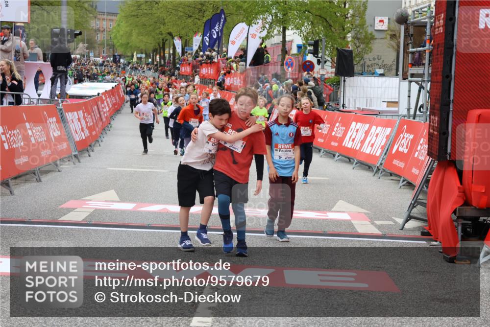 25.04.2026 - Das Zehntel Strokosch-Dieckow http://msf.ph/oto/9579679 25.04.2026 08:52:40 Ziel 1030, 1149, 1326, 1631, 1730, 2021, 2601, 2623, 2810, 2886, 2890, 3078, 3110, 3134, 3613, 3654, 3830, 1030, 1149, 1326, 1631, 1730, 2021, 2601, 2623, 2810, 2886, 2890, 3078, 3110, 3134, 3613, 3654, 3830 meine-sportfotos.de
