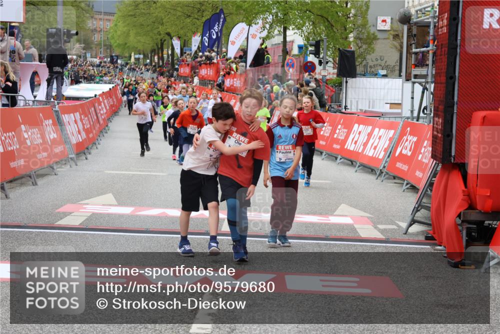 25.04.2026 - Das Zehntel Strokosch-Dieckow http://msf.ph/oto/9579680 25.04.2026 08:52:40 Ziel 1030, 1149, 1326, 1631, 1730, 2021, 2601, 2623, 2810, 2886, 2890, 3078, 3110, 3134, 3613, 3654, 3830, 1030, 1149, 1326, 1631, 1730, 2021, 2601, 2623, 2810, 2886, 2890, 3078, 3110, 3134, 3613, 3654, 3830 meine-sportfotos.de