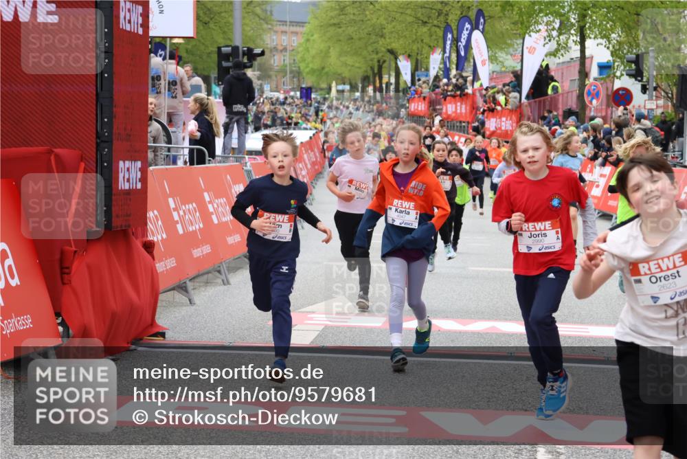 25.04.2026 - Das Zehntel Strokosch-Dieckow http://msf.ph/oto/9579681 25.04.2026 08:52:44 Ziel 1030, 1149, 1710, 1769, 2300, 2451, 2623, 2673, 2680, 2870, 2873, 2886, 2990, 3249, 3512, 3533, 3613, 3654, 3707, 3830, 3969, 4047, 1030, 1149, 1710, 1769, 2300, 2451, 2623, 2673, 2680, 2870, 2873, 2886, 2990, 3249, 3512, 3533, 3613, 3654, 3707, 3830, 3969, 4047 meine-sportfotos.de