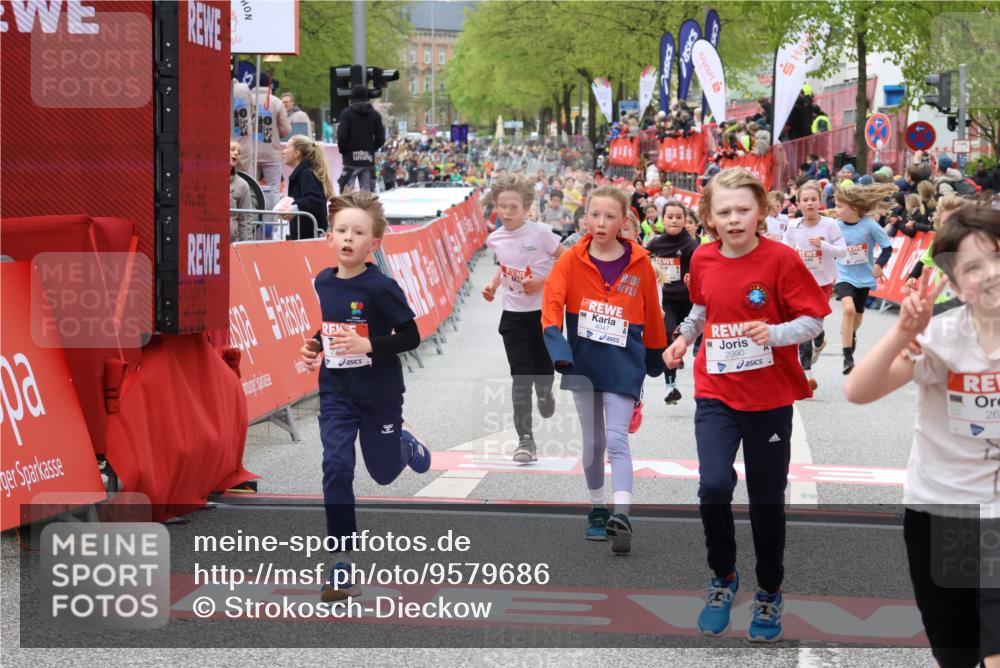 25.04.2026 - Das Zehntel Strokosch-Dieckow http://msf.ph/oto/9579686 25.04.2026 08:52:44 Ziel 1030, 1149, 1710, 1769, 2300, 2451, 2623, 2673, 2680, 2870, 2873, 2886, 2990, 3249, 3512, 3533, 3613, 3654, 3707, 3830, 3969, 4047, 1030, 1149, 1710, 1769, 2300, 2451, 2623, 2673, 2680, 2870, 2873, 2886, 2990, 3249, 3512, 3533, 3613, 3654, 3707, 3830, 3969, 4047 meine-sportfotos.de