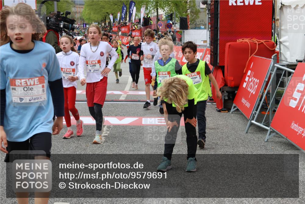 25.04.2026 - Das Zehntel Strokosch-Dieckow http://msf.ph/oto/9579691 25.04.2026 08:52:50 Ziel 1367, 1710, 1769, 1789, 2300, 2307, 2495, 2746, 2797, 2870, 2871, 2873, 2877, 2884, 2901, 3112, 3164, 3167, 3175, 3249, 3348, 3380, 3423, 3512, 3533, 3691, 3707, 3811, 4037, 1367, 1710, 1769, 1789, 2300, 2307, 2495, 2746, 2797, 2870, 2871, 2873, 2877, 2884, 2901, 3112, 3164, 3167, 3175, 3249, 3348, 3380, 3423, 3512, 3533, 3691, 3707, 3811, 4037 meine-sportfotos.de