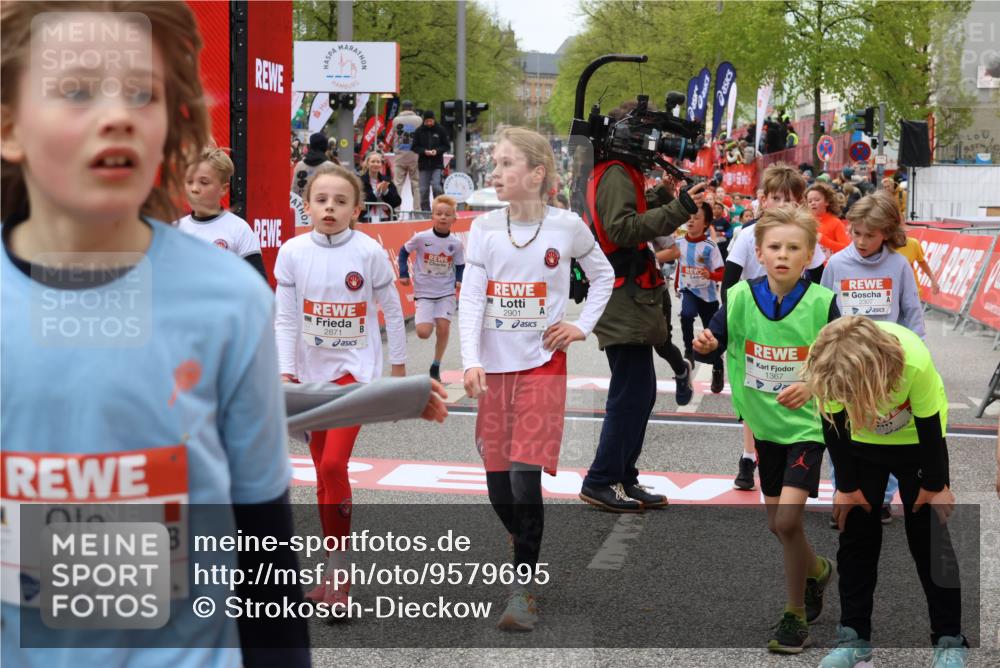 25.04.2026 - Das Zehntel Strokosch-Dieckow http://msf.ph/oto/9579695 25.04.2026 08:52:51 Ziel 1367, 1789, 2307, 2325, 2495, 2746, 2785, 2797, 2871, 2873, 2877, 2884, 2901, 3112, 3164, 3167, 3175, 3348, 3380, 3423, 3512, 3533, 3691, 3707, 3811, 4037, 1367, 1789, 2307, 2325, 2495, 2746, 2785, 2797, 2871, 2873, 2877, 2884, 2901, 3112, 3164, 3167, 3175, 3348, 3380, 3423, 3512, 3533, 3691, 3707, 3811, 4037 meine-sportfotos.de