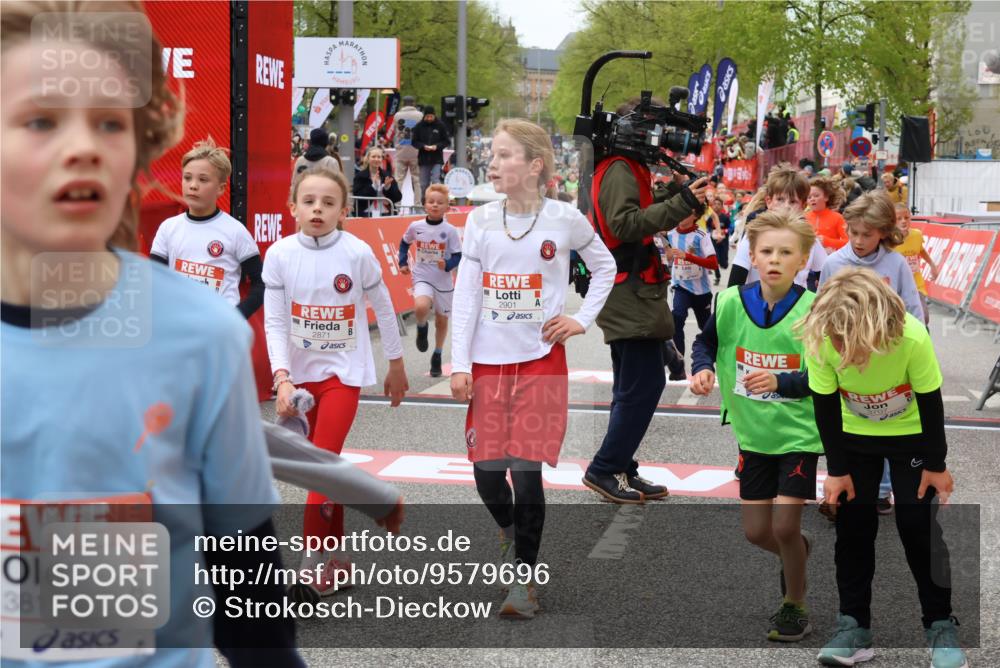 25.04.2026 - Das Zehntel Strokosch-Dieckow http://msf.ph/oto/9579696 25.04.2026 08:52:51 Ziel 1367, 1789, 2307, 2325, 2495, 2746, 2785, 2797, 2871, 2873, 2877, 2884, 2901, 3112, 3164, 3167, 3175, 3348, 3380, 3423, 3512, 3533, 3691, 3707, 3811, 4037, 1367, 1789, 2307, 2325, 2495, 2746, 2785, 2797, 2871, 2873, 2877, 2884, 2901, 3112, 3164, 3167, 3175, 3348, 3380, 3423, 3512, 3533, 3691, 3707, 3811, 4037 meine-sportfotos.de