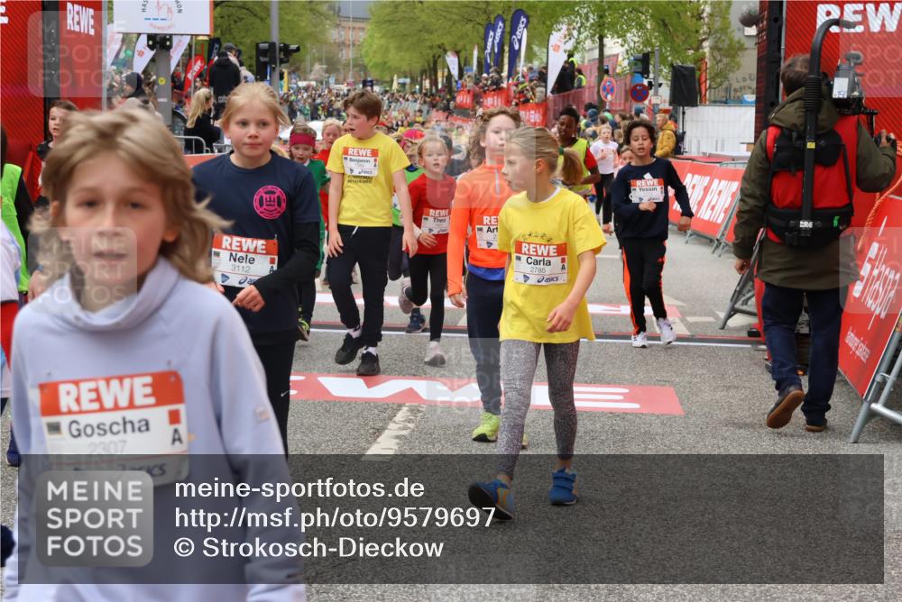 25.04.2026 - Das Zehntel Strokosch-Dieckow http://msf.ph/oto/9579697 25.04.2026 08:52:56 Ziel 1139, 1273, 1368, 1589, 1789, 1798, 1848, 1943, 1981, 2325, 2495, 2659, 2785, 2797, 2877, 2884, 3112, 3164, 3175, 3181, 3186, 3348, 3380, 3575, 3576, 3695, 3789, 3808, 4037, 4048, 1139, 1273, 1368, 1589, 1789, 1798, 1848, 1943, 1981, 2325, 2495, 2659, 2785, 2797, 2877, 2884, 3112, 3164, 3175, 3181, 3186, 3348, 3380, 3575, 3576, 3695, 3789, 3808, 4037, 4048 meine-sportfotos.de