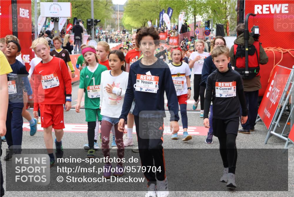 25.04.2026 - Das Zehntel Strokosch-Dieckow http://msf.ph/oto/9579704 25.04.2026 08:53:01 Ziel 1139, 1273, 1303, 1368, 1473, 1589, 1610, 1681, 1761, 1848, 1943, 1981, 2659, 2660, 2975, 2980, 2984, 3181, 3186, 3481, 3534, 3547, 3561, 3575, 3576, 3695, 3789, 3808, 4048, 1139, 1273, 1303, 1368, 1473, 1589, 1610, 1681, 1761, 1848, 1943, 1981, 2659, 2660, 2975, 2980, 2984, 3181, 3186, 3481, 3534, 3547, 3561, 3575, 3576, 3695, 3789, 3808, 4048 meine-sportfotos.de