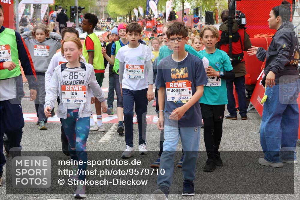 25.04.2026 - Das Zehntel Strokosch-Dieckow http://msf.ph/oto/9579710 25.04.2026 08:53:10 Ziel 1040, 1136, 1138, 1147, 1171, 1460, 1466, 1688, 2013, 2492, 2728, 2756, 2767, 2789, 2826, 3136, 3163, 3214, 3356, 3525, 3527, 1040, 1136, 1138, 1147, 1171, 1460, 1466, 1688, 2013, 2492, 2728, 2756, 2767, 2789, 2826, 3136, 3163, 3214, 3356, 3525, 3527 meine-sportfotos.de