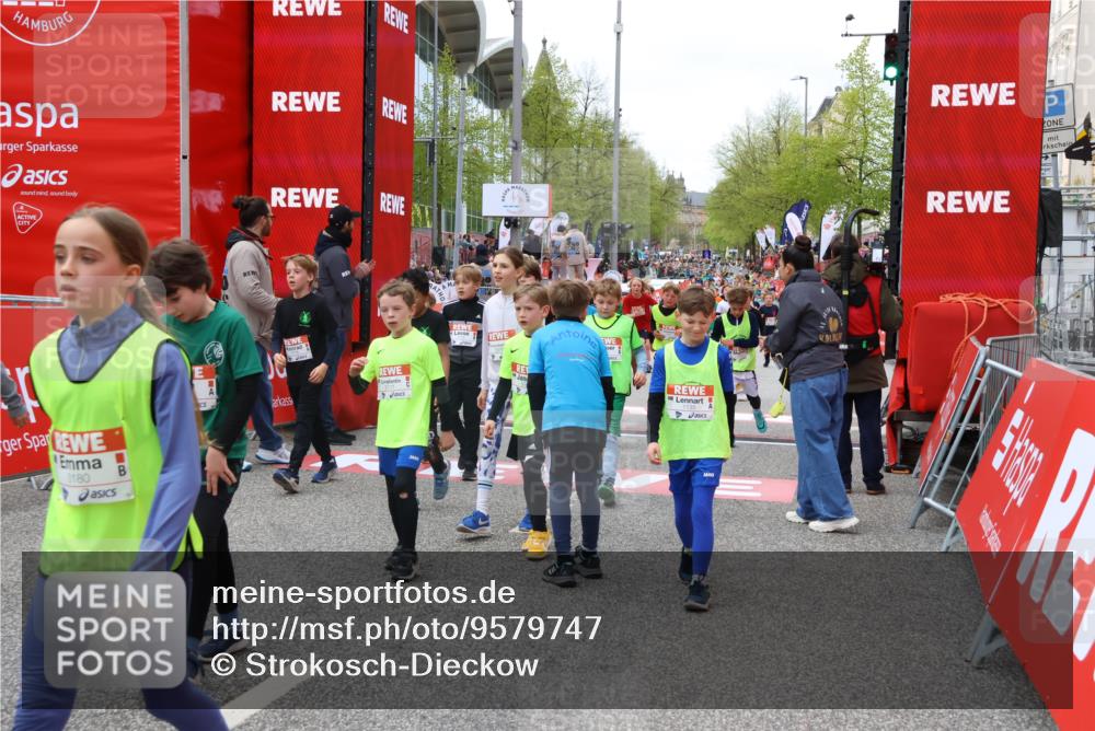 25.04.2026 - Das Zehntel Strokosch-Dieckow http://msf.ph/oto/9579747 25.04.2026 08:53:25 Ziel 1135, 1148, 1267, 1274, 1275, 1319, 1398, 1410, 1684, 1687, 1718, 2061, 2155, 2327, 2395, 2409, 2644, 2786, 2880, 3180, 3198, 3219, 3341, 3708, 3711, 1135, 1148, 1267, 1274, 1275, 1319, 1398, 1410, 1684, 1687, 1718, 2061, 2155, 2327, 2395, 2409, 2644, 2786, 2880, 3180, 3198, 3219, 3341, 3708, 3711 meine-sportfotos.de