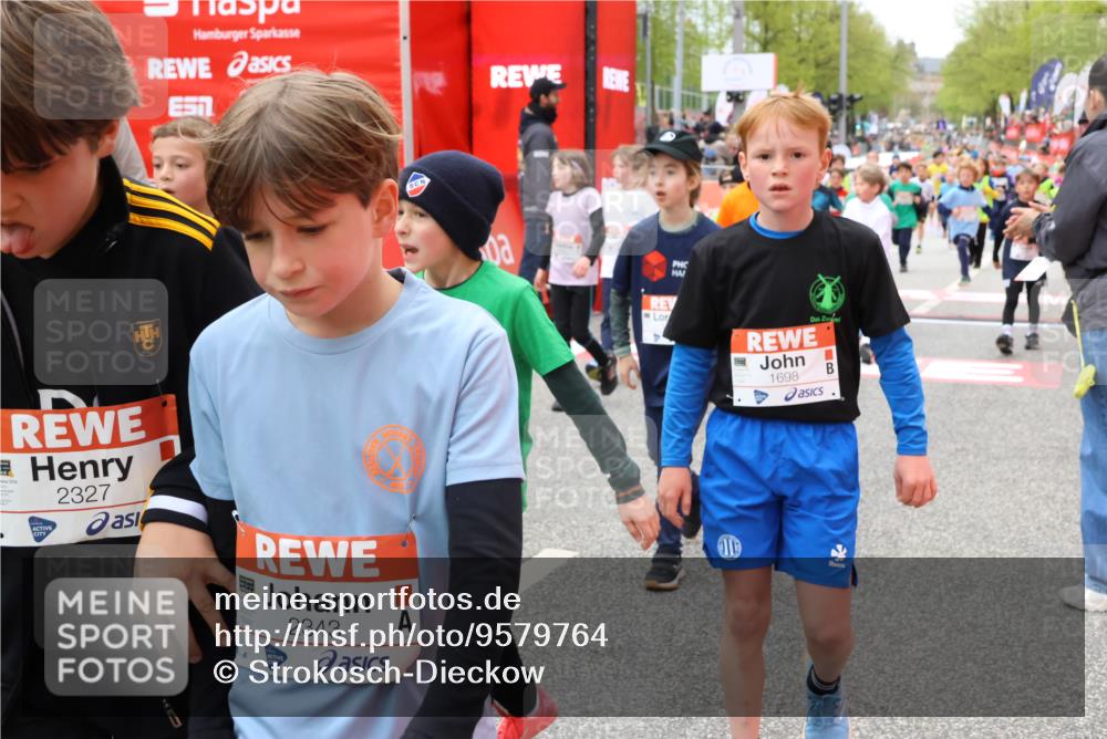 25.04.2026 - Das Zehntel Strokosch-Dieckow http://msf.ph/oto/9579764 25.04.2026 08:53:38 Ziel 1021, 1145, 2248, 2418, 2450, 2679, 3037, 3154, 3301, 3424, 3468, 3519, 3605, 3822, 4032, 4049, 1021, 1145, 2248, 2418, 2450, 2679, 3037, 3154, 3301, 3424, 3468, 3519, 3605, 3822, 4032, 4049 meine-sportfotos.de