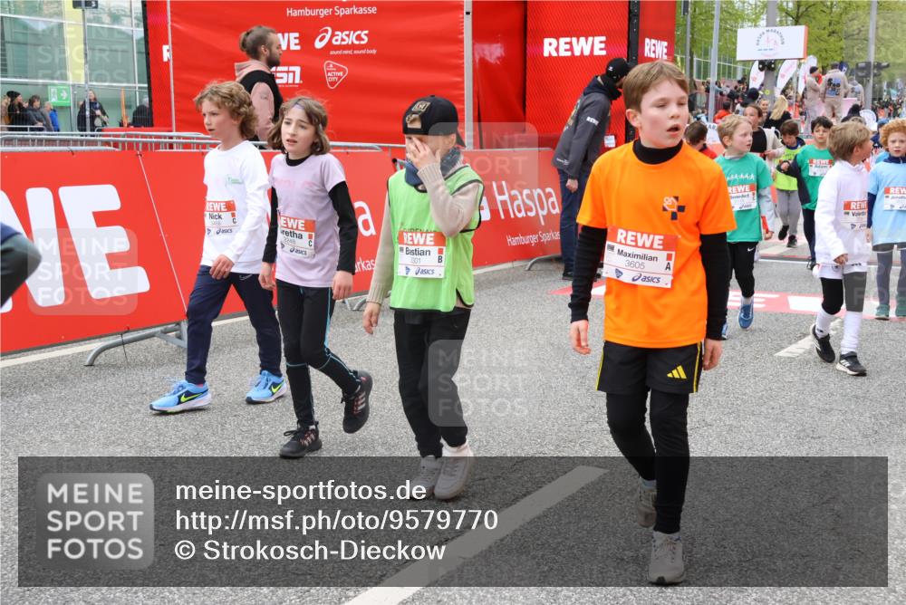 25.04.2026 - Das Zehntel Strokosch-Dieckow http://msf.ph/oto/9579770 25.04.2026 08:53:40 Ziel 1122, 1145, 1387, 2242, 2248, 2418, 2450, 2679, 3037, 3154, 3159, 3301, 3424, 3468, 3519, 3605, 3624, 3625, 3762, 3822, 4032, 1122, 1145, 1387, 2242, 2248, 2418, 2450, 2679, 3037, 3154, 3159, 3301, 3424, 3468, 3519, 3605, 3624, 3625, 3762, 3822, 4032 meine-sportfotos.de