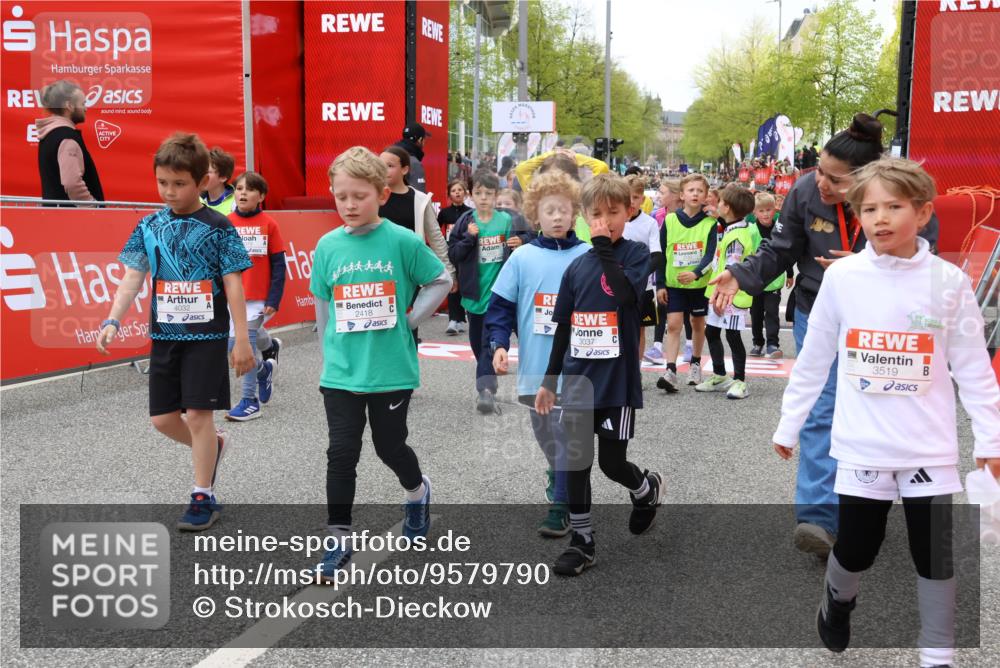 25.04.2026 - Das Zehntel Strokosch-Dieckow http://msf.ph/oto/9579790 25.04.2026 08:53:44 Ziel 1020, 1024, 1028, 1103, 1122, 1145, 1183, 1190, 1387, 1947, 2242, 2278, 2284, 2434, 2450, 2525, 2679, 2794, 2987, 3154, 3159, 3203, 3424, 3624, 3625, 3762, 3822, 4032, 1020, 1024, 1028, 1103, 1122, 1145, 1183, 1190, 1387, 1947, 2242, 2278, 2284, 2434, 2450, 2525, 2679, 2794, 2987, 3154, 3159, 3203, 3424, 3624, 3625, 3762, 3822, 4032 meine-sportfotos.de