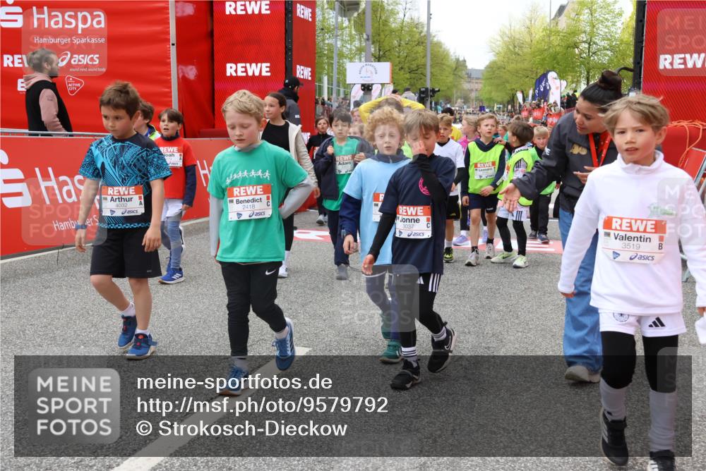 25.04.2026 - Das Zehntel Strokosch-Dieckow http://msf.ph/oto/9579792 25.04.2026 08:53:44 Ziel 1020, 1024, 1028, 1103, 1122, 1145, 1183, 1190, 1387, 1947, 2242, 2278, 2284, 2434, 2450, 2525, 2679, 2794, 2987, 3154, 3159, 3203, 3424, 3624, 3625, 3762, 3822, 4032, 1020, 1024, 1028, 1103, 1122, 1145, 1183, 1190, 1387, 1947, 2242, 2278, 2284, 2434, 2450, 2525, 2679, 2794, 2987, 3154, 3159, 3203, 3424, 3624, 3625, 3762, 3822, 4032 meine-sportfotos.de
