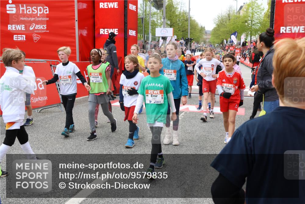 25.04.2026 - Das Zehntel Strokosch-Dieckow http://msf.ph/oto/9579835 25.04.2026 08:54:18 Ziel 1053, 1207, 1210, 1213, 1248, 1260, 1516, 1728, 2221, 2279, 2282, 2316, 2332, 2335, 2461, 2825, 2897, 3298, 3307, 3308, 3501, 3988, 4031, 1053, 1207, 1210, 1213, 1248, 1260, 1516, 1728, 2221, 2279, 2282, 2316, 2332, 2335, 2461, 2825, 2897, 3298, 3307, 3308, 3501, 3988, 4031 meine-sportfotos.de