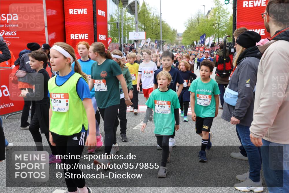 25.04.2026 - Das Zehntel Strokosch-Dieckow http://msf.ph/oto/9579855 25.04.2026 08:54:38 Ziel 1049, 1323, 1768, 1773, 1881, 2004, 2011, 2016, 2019, 2031, 2051, 2055, 2064, 2067, 2404, 2411, 2481, 2768, 2912, 2954, 3015, 3183, 3433, 3578, 3632, 3677, 3834, 3836, 3845, 3852, 1049, 1323, 1768, 1773, 1881, 2004, 2011, 2016, 2019, 2031, 2051, 2055, 2064, 2067, 2404, 2411, 2481, 2768, 2912, 2954, 3015, 3183, 3433, 3578, 3632, 3677, 3834, 3836, 3845, 3852 meine-sportfotos.de