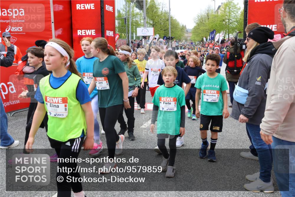 25.04.2026 - Das Zehntel Strokosch-Dieckow http://msf.ph/oto/9579859 25.04.2026 08:54:38 Ziel 1049, 1323, 1768, 1773, 1881, 2004, 2011, 2016, 2019, 2031, 2051, 2055, 2064, 2067, 2404, 2411, 2481, 2768, 2912, 2954, 3015, 3183, 3433, 3578, 3632, 3677, 3834, 3836, 3845, 3852, 1049, 1323, 1768, 1773, 1881, 2004, 2011, 2016, 2019, 2031, 2051, 2055, 2064, 2067, 2404, 2411, 2481, 2768, 2912, 2954, 3015, 3183, 3433, 3578, 3632, 3677, 3834, 3836, 3845, 3852 meine-sportfotos.de