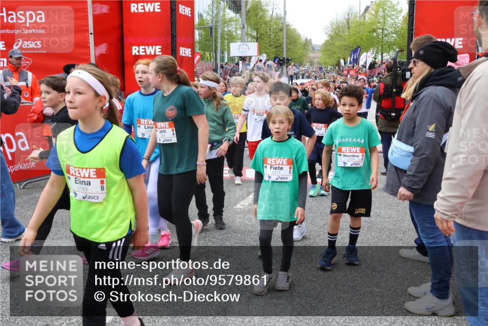25.04.2026 - Das Zehntel Strokosch-Dieckow http://msf.ph/oto/9579861 25.04.2026 08:54:38 Ziel 1049, 1323, 1768, 1773, 1881, 2004, 2011, 2016, 2019, 2031, 2051, 2055, 2064, 2067, 2404, 2411, 2481, 2768, 2912, 2954, 3015, 3183, 3433, 3578, 3632, 3677, 3834, 3836, 3845, 3852, 1049, 1323, 1768, 1773, 1881, 2004, 2011, 2016, 2019, 2031, 2051, 2055, 2064, 2067, 2404, 2411, 2481, 2768, 2912, 2954, 3015, 3183, 3433, 3578, 3632, 3677, 3834, 3836, 3845, 3852 meine-sportfotos.de