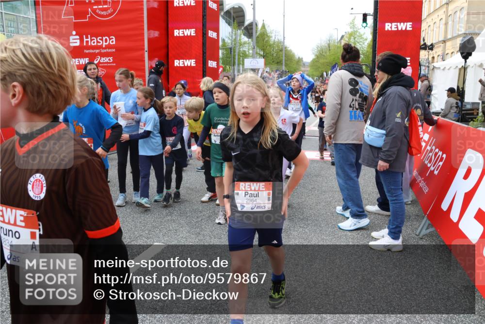 25.04.2026 - Das Zehntel Strokosch-Dieckow http://msf.ph/oto/9579867 25.04.2026 08:54:44 Ziel 1693, 1707, 1783, 1784, 1790, 1796, 1842, 2004, 2016, 2031, 2051, 2067, 2481, 2912, 3015, 3109, 3192, 3312, 3578, 3632, 3677, 3836, 3852, 1693, 1707, 1783, 1784, 1790, 1796, 1842, 2004, 2016, 2031, 2051, 2067, 2481, 2912, 3015, 3109, 3192, 3312, 3578, 3632, 3677, 3836, 3852 meine-sportfotos.de