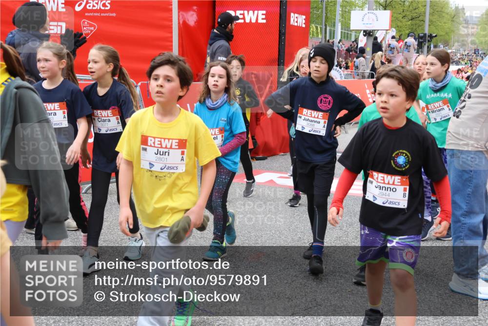 25.04.2026 - Das Zehntel Strokosch-Dieckow http://msf.ph/oto/9579891 25.04.2026 08:55:00 Ziel 1254, 1261, 1407, 1653, 1772, 2422, 2521, 2944, 3077, 3083, 3088, 3217, 3505, 3573, 3667, 3669, 3676, 3990, 4001, 1254, 1261, 1407, 1653, 1772, 2422, 2521, 2944, 3077, 3083, 3088, 3217, 3505, 3573, 3667, 3669, 3676, 3990, 4001 meine-sportfotos.de
