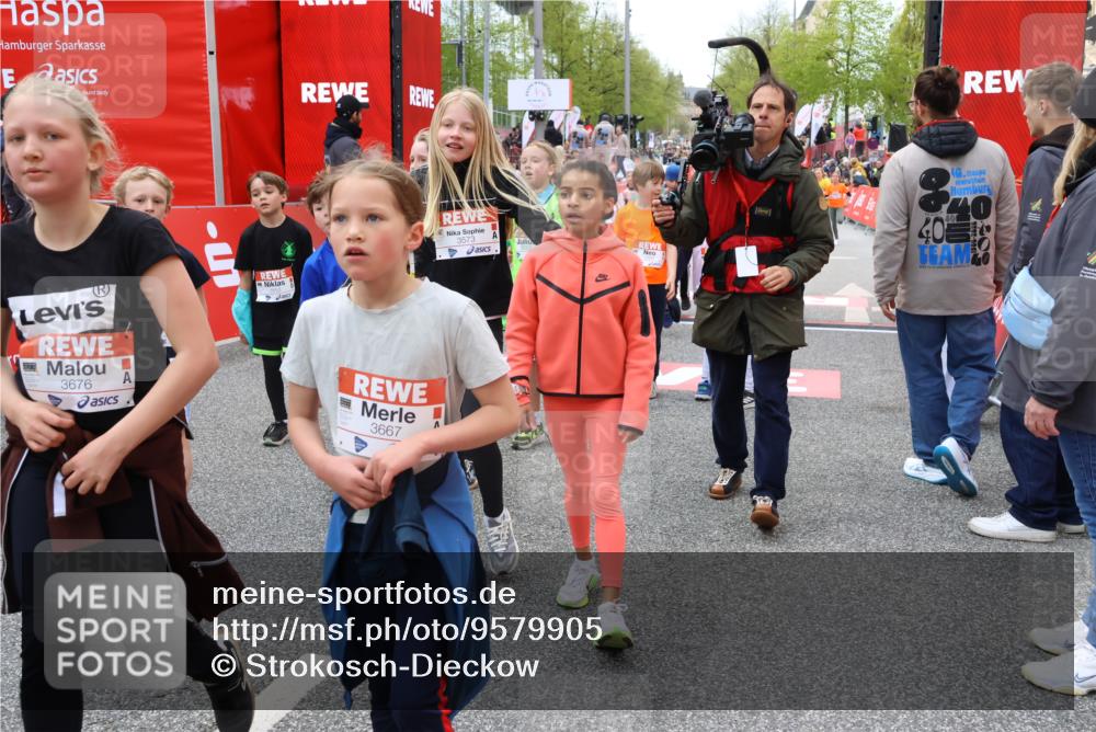 25.04.2026 - Das Zehntel Strokosch-Dieckow http://msf.ph/oto/9579905 25.04.2026 08:55:05 Ziel 1254, 1261, 1407, 1431, 1438, 1653, 1872, 1997, 2506, 2519, 2521, 3217, 3505, 3537, 3573, 3589, 3595, 3667, 3973, 3990, 4001, 4003, 1254, 1261, 1407, 1431, 1438, 1653, 1872, 1997, 2506, 2519, 2521, 3217, 3505, 3537, 3573, 3589, 3595, 3667, 3973, 3990, 4001, 4003 meine-sportfotos.de