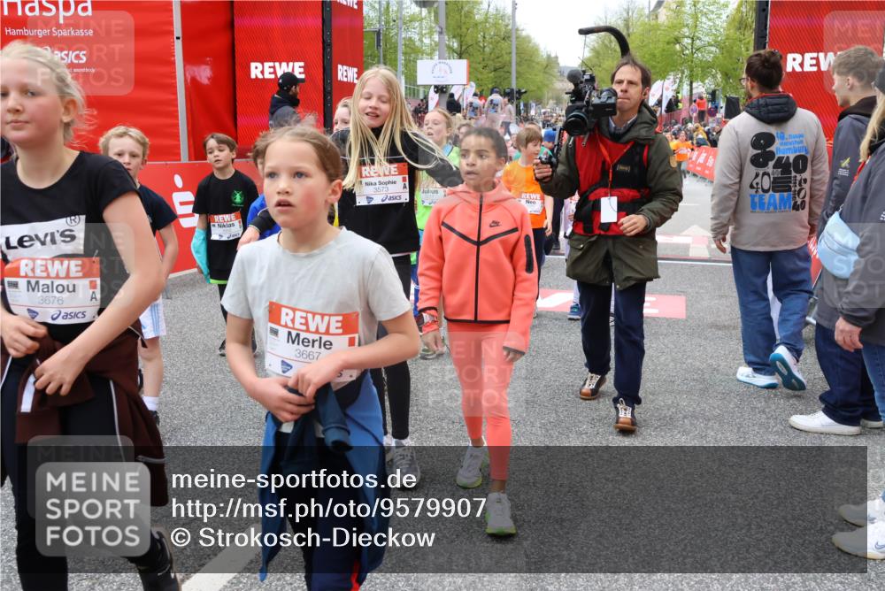 25.04.2026 - Das Zehntel Strokosch-Dieckow http://msf.ph/oto/9579907 25.04.2026 08:55:05 Ziel 1254, 1261, 1407, 1431, 1438, 1653, 1872, 1997, 2506, 2519, 2521, 3217, 3505, 3537, 3573, 3589, 3595, 3667, 3973, 3990, 4001, 4003, 1254, 1261, 1407, 1431, 1438, 1653, 1872, 1997, 2506, 2519, 2521, 3217, 3505, 3537, 3573, 3589, 3595, 3667, 3973, 3990, 4001, 4003 meine-sportfotos.de