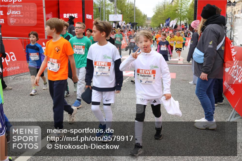 25.04.2026 - Das Zehntel Strokosch-Dieckow http://msf.ph/oto/9579917 25.04.2026 08:55:09 Ziel 1104, 1263, 1431, 1438, 1787, 1872, 1997, 2506, 2519, 2520, 2776, 2791, 2814, 2978, 3537, 3589, 3594, 3595, 3614, 3630, 3973, 4003, 1104, 1263, 1431, 1438, 1787, 1872, 1997, 2506, 2519, 2520, 2776, 2791, 2814, 2978, 3537, 3589, 3594, 3595, 3614, 3630, 3973, 4003 meine-sportfotos.de