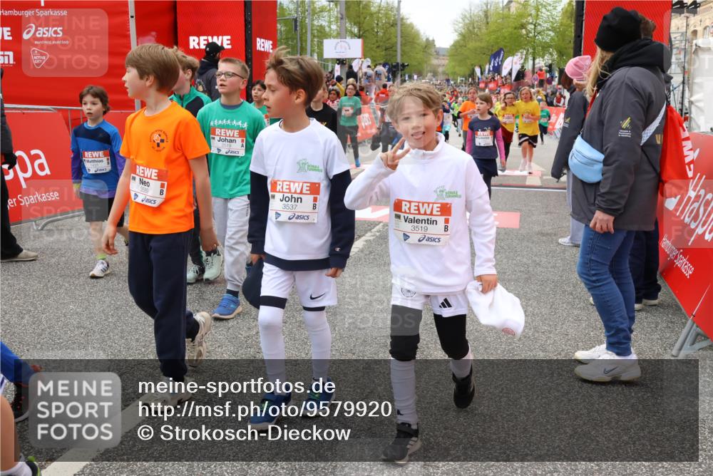 25.04.2026 - Das Zehntel Strokosch-Dieckow http://msf.ph/oto/9579920 25.04.2026 08:55:09 Ziel 1104, 1263, 1431, 1438, 1787, 1872, 1997, 2506, 2519, 2520, 2776, 2791, 2814, 2978, 3537, 3589, 3594, 3595, 3614, 3630, 3973, 4003, 1104, 1263, 1431, 1438, 1787, 1872, 1997, 2506, 2519, 2520, 2776, 2791, 2814, 2978, 3537, 3589, 3594, 3595, 3614, 3630, 3973, 4003 meine-sportfotos.de