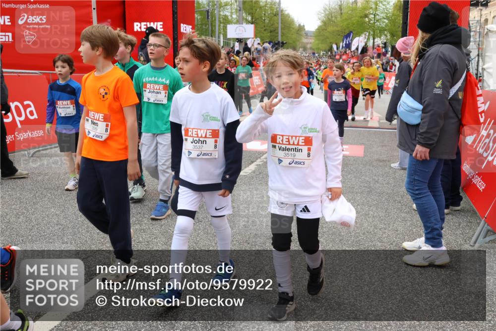 25.04.2026 - Das Zehntel Strokosch-Dieckow http://msf.ph/oto/9579922 25.04.2026 08:55:09 Ziel 1104, 1263, 1431, 1438, 1787, 1872, 1997, 2506, 2519, 2520, 2776, 2791, 2814, 2978, 3537, 3589, 3594, 3595, 3614, 3630, 3973, 4003, 1104, 1263, 1431, 1438, 1787, 1872, 1997, 2506, 2519, 2520, 2776, 2791, 2814, 2978, 3537, 3589, 3594, 3595, 3614, 3630, 3973, 4003 meine-sportfotos.de