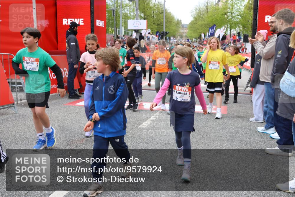 25.04.2026 - Das Zehntel Strokosch-Dieckow http://msf.ph/oto/9579924 25.04.2026 08:55:13 Ziel 1104, 1263, 1301, 1374, 1539, 1676, 1697, 1787, 2408, 2505, 2520, 2568, 2776, 2791, 2814, 2978, 3131, 3267, 3502, 3594, 3614, 3630, 3959, 3984, 1104, 1263, 1301, 1374, 1539, 1676, 1697, 1787, 2408, 2505, 2520, 2568, 2776, 2791, 2814, 2978, 3131, 3267, 3502, 3594, 3614, 3630, 3959, 3984 meine-sportfotos.de