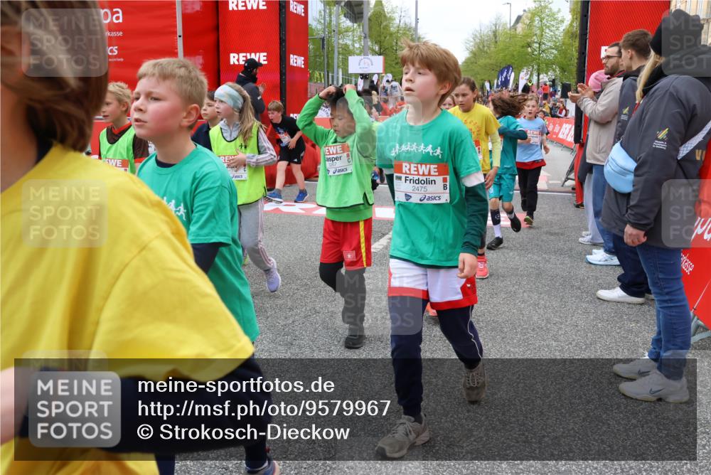 25.04.2026 - Das Zehntel Strokosch-Dieckow http://msf.ph/oto/9579967 25.04.2026 08:55:21 Ziel 1201, 1301, 1346, 1436, 1506, 1644, 1760, 1922, 1985, 2045, 2049, 2072, 2249, 2264, 2298, 2475, 2510, 2738, 2764, 2859, 2977, 3131, 3146, 3532, 3592, 3759, 3853, 3916, 3986, 1201, 1301, 1346, 1436, 1506, 1644, 1760, 1922, 1985, 2045, 2049, 2072, 2249, 2264, 2298, 2475, 2510, 2738, 2764, 2859, 2977, 3131, 3146, 3532, 3592, 3759, 3853, 3916, 3986 meine-sportfotos.de