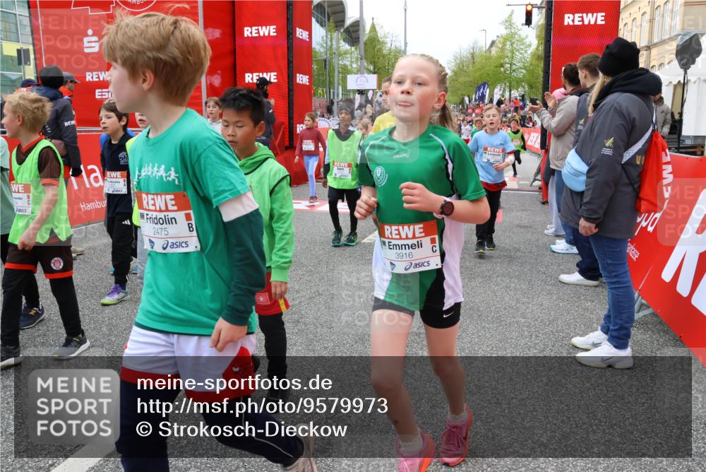 25.04.2026 - Das Zehntel Strokosch-Dieckow http://msf.ph/oto/9579973 25.04.2026 08:55:22 Ziel 1201, 1346, 1436, 1506, 1644, 1760, 1922, 1985, 2045, 2049, 2072, 2249, 2264, 2298, 2475, 2510, 2649, 2738, 2764, 2859, 2977, 3102, 3146, 3532, 3592, 3759, 3853, 3916, 3986, 1201, 1346, 1436, 1506, 1644, 1760, 1922, 1985, 2045, 2049, 2072, 2249, 2264, 2298, 2475, 2510, 2649, 2738, 2764, 2859, 2977, 3102, 3146, 3532, 3592, 3759, 3853, 3916, 3986 meine-sportfotos.de