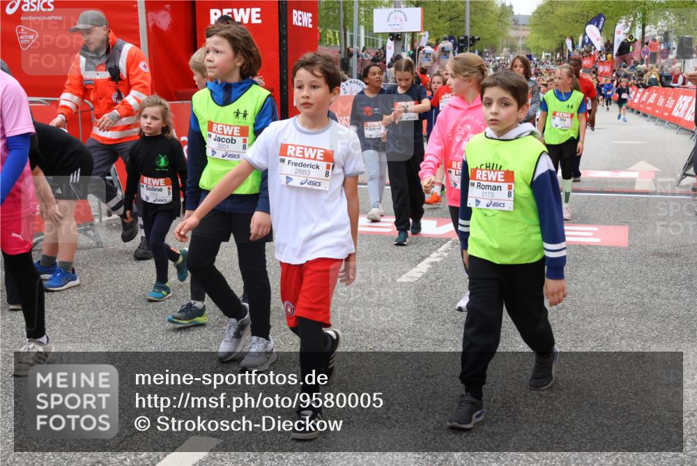25.04.2026 - Das Zehntel Strokosch-Dieckow http://msf.ph/oto/9580005 25.04.2026 08:55:31 Ziel 1655, 1868, 1874, 2211, 2251, 2269, 2286, 2591, 2639, 2641, 2654, 2883, 3074, 3089, 3173, 3201, 3258, 3593, 1655, 1868, 1874, 2211, 2251, 2269, 2286, 2591, 2639, 2641, 2654, 2883, 3074, 3089, 3173, 3201, 3258, 3593 meine-sportfotos.de