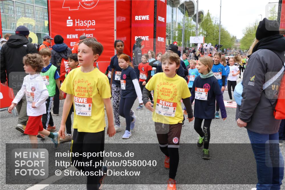 25.04.2026 - Das Zehntel Strokosch-Dieckow http://msf.ph/oto/9580040 25.04.2026 08:55:52 Ziel 1266, 1300, 1340, 1867, 2181, 2459, 2608, 2748, 2752, 2828, 2848, 2962, 3049, 3053, 3076, 3100, 3106, 3141, 3236, 3247, 3306, 3506, 3731, 3756, 3760, 3783, 3826, 3828, 3831, 3958, 4009, 4030, 4041, 1266, 1300, 1340, 1867, 2181, 2459, 2608, 2748, 2752, 2828, 2848, 2962, 3049, 3053, 3076, 3100, 3106, 3141, 3236, 3247, 3306, 3506, 3731, 3756, 3760, 3783, 3826, 3828, 3831, 3958, 4009, 4030, 4041 meine-sportfotos.de