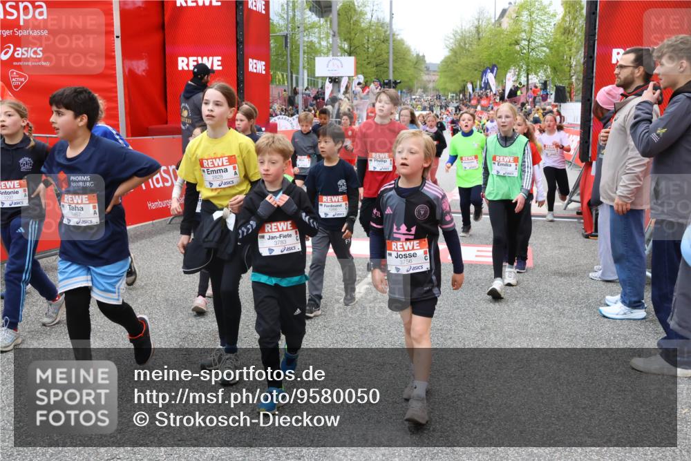 25.04.2026 - Das Zehntel Strokosch-Dieckow http://msf.ph/oto/9580050 25.04.2026 08:55:59 Ziel 1038, 1045, 1090, 1266, 1297, 1306, 1340, 1517, 1550, 1642, 1834, 1867, 2039, 2047, 2619, 2633, 2828, 3120, 3126, 3340, 3358, 3379, 3936, 1038, 1045, 1090, 1266, 1297, 1306, 1340, 1517, 1550, 1642, 1834, 1867, 2039, 2047, 2619, 2633, 2828, 3120, 3126, 3340, 3358, 3379, 3936 meine-sportfotos.de