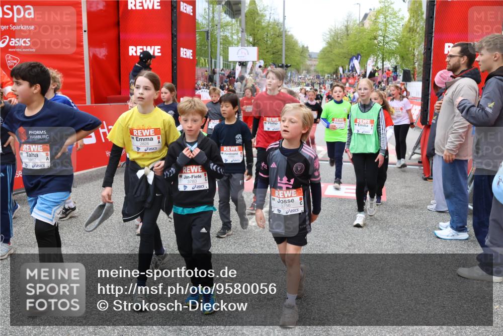 25.04.2026 - Das Zehntel Strokosch-Dieckow http://msf.ph/oto/9580056 25.04.2026 08:55:59 Ziel 1038, 1045, 1090, 1266, 1297, 1306, 1340, 1517, 1550, 1642, 1834, 1867, 2039, 2047, 2619, 2633, 2828, 3120, 3126, 3340, 3358, 3379, 3936, 1038, 1045, 1090, 1266, 1297, 1306, 1340, 1517, 1550, 1642, 1834, 1867, 2039, 2047, 2619, 2633, 2828, 3120, 3126, 3340, 3358, 3379, 3936 meine-sportfotos.de