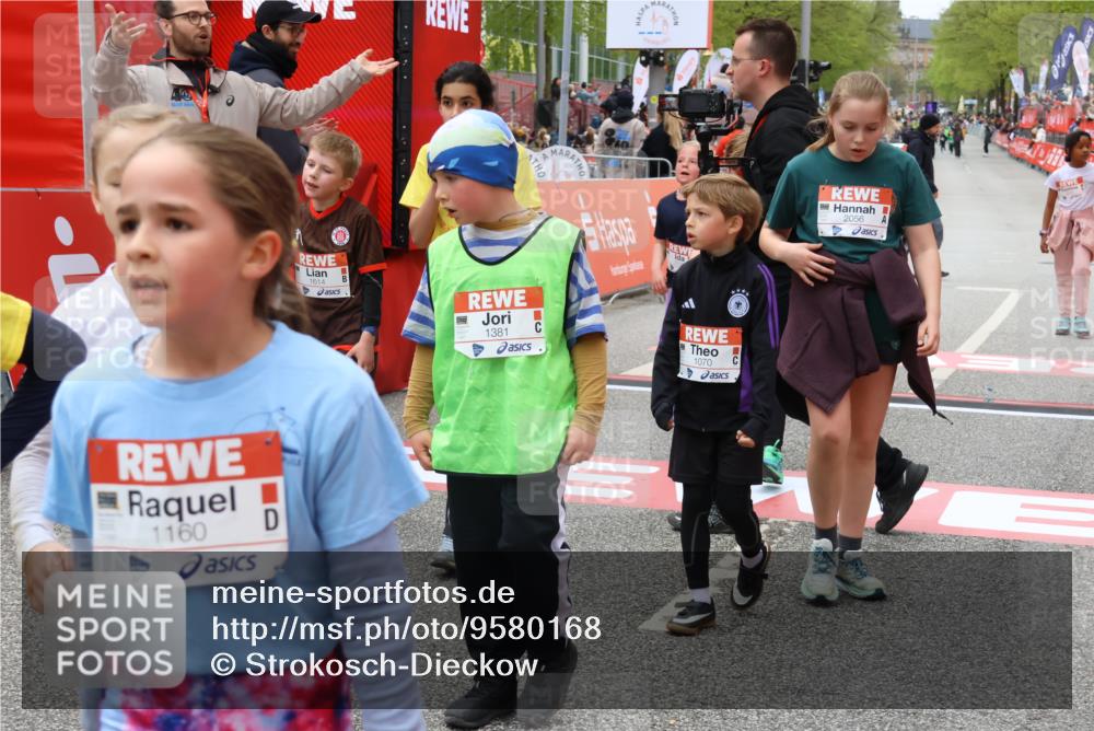 25.04.2026 - Das Zehntel Strokosch-Dieckow http://msf.ph/oto/9580168 25.04.2026 08:56:18 Ziel 1056, 1070, 1160, 1424, 1565, 1614, 1975, 2037, 2056, 2387, 2398, 2682, 2769, 3105, 3445, 3516, 3757, 3814, 3893, 4006, 1056, 1070, 1160, 1424, 1565, 1614, 1975, 2037, 2056, 2387, 2398, 2682, 2769, 3105, 3445, 3516, 3757, 3814, 3893, 4006 meine-sportfotos.de