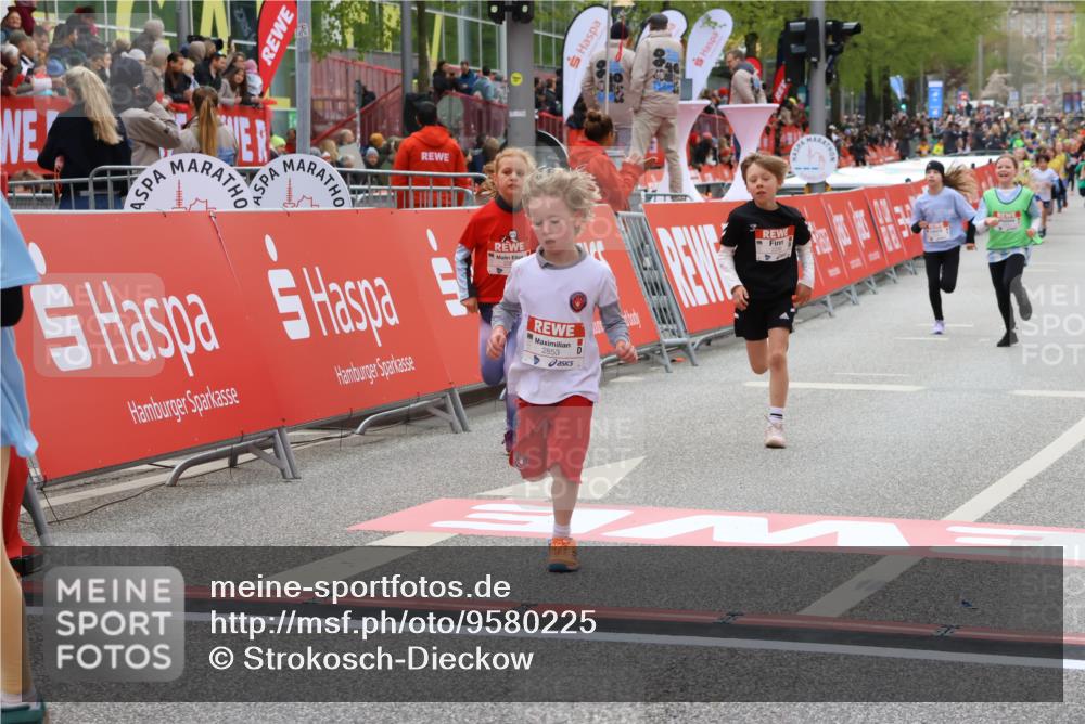 25.04.2026 - Das Zehntel Strokosch-Dieckow http://msf.ph/oto/9580225 25.04.2026 08:58:26 Ziel 1244, 1255, 1455, 1571, 1588, 1668, 1673, 1757, 1938, 1951, 1967, 1972, 2185, 2216, 2288, 2289, 2416, 2423, 2428, 2773, 2790, 2853, 3160, 3276, 3473, 3499, 3591, 3758, 3795, 3846, 3855, 3898, 1244, 1255, 1455, 1571, 1588, 1668, 1673, 1757, 1938, 1951, 1967, 1972, 2185, 2216, 2288, 2289, 2416, 2423, 2428, 2773, 2790, 2853, 3160, 3276, 3473, 3499, 3591, 3758, 3795, 3846, 3855, 3898 meine-sportfotos.de
