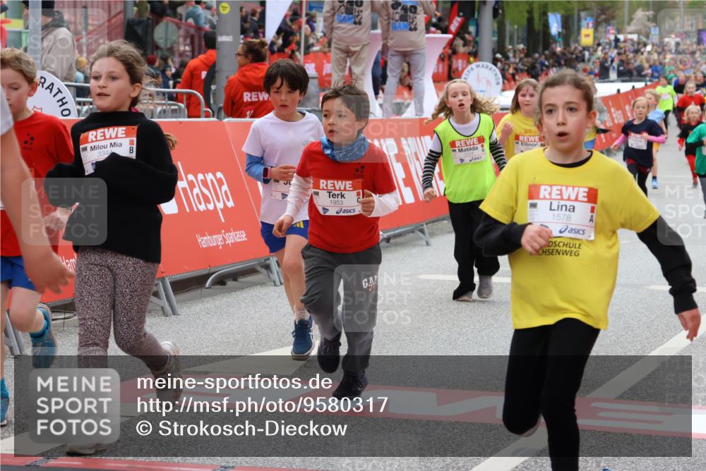 25.04.2026 - Das Zehntel Strokosch-Dieckow http://msf.ph/oto/9580317 25.04.2026 08:58:37 Ziel 1578, 1819, 1953, 1961, 1990, 2280, 2566, 3001, 3034, 3179, 3342, 3344, 3466, 1578, 1819, 1953, 1961, 1990, 2280, 2566, 3001, 3034, 3179, 3342, 3344, 3466 meine-sportfotos.de