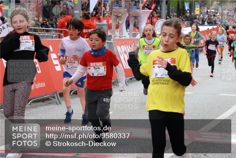 25.04.2026 - Das Zehntel Strokosch-Dieckow http://msf.ph/oto/9580337 25.04.2026 08:58:38 Ziel 1578, 1819, 1953, 1961, 1990, 2280, 2566, 2809, 3001, 3034, 3179, 3224, 3342, 3344, 3466, 1578, 1819, 1953, 1961, 1990, 2280, 2566, 2809, 3001, 3034, 3179, 3224, 3342, 3344, 3466 meine-sportfotos.de