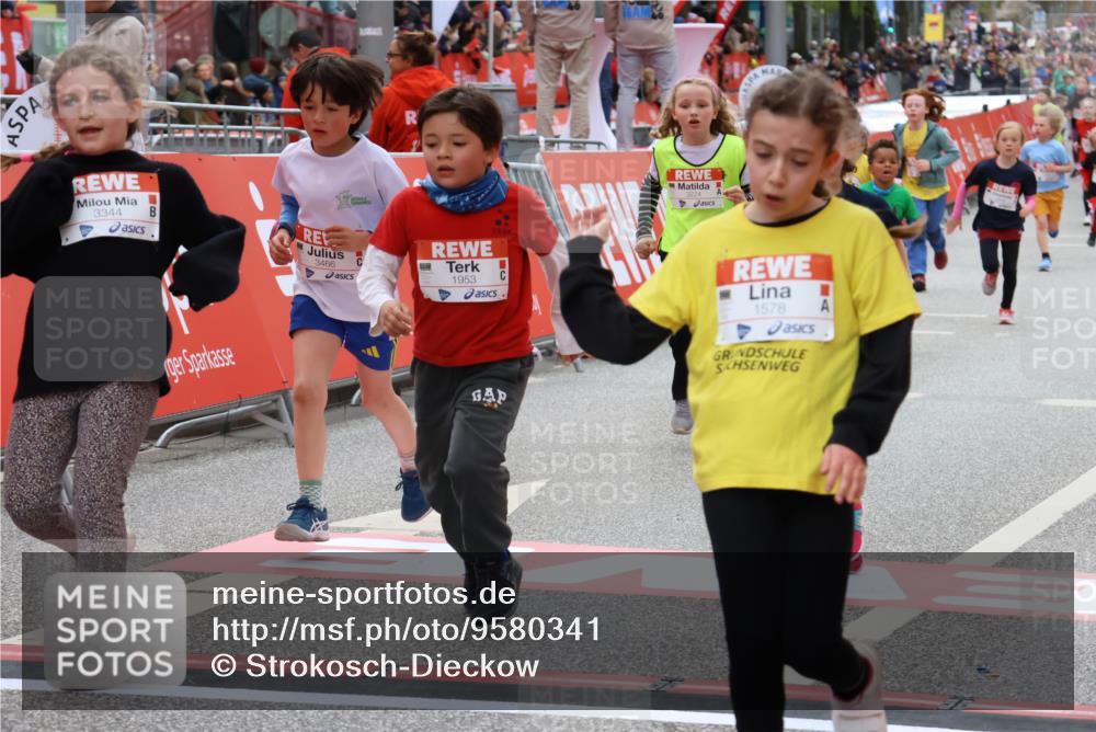 25.04.2026 - Das Zehntel Strokosch-Dieckow http://msf.ph/oto/9580341 25.04.2026 08:58:38 Ziel 1578, 1819, 1953, 1961, 1990, 2280, 2566, 2809, 3001, 3034, 3179, 3224, 3342, 3344, 3466, 1578, 1819, 1953, 1961, 1990, 2280, 2566, 2809, 3001, 3034, 3179, 3224, 3342, 3344, 3466 meine-sportfotos.de