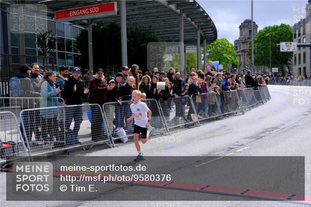 25.04.2026 - Das Zehntel Tim E. http://msf.ph/oto/9580376 25.04.2026 12:46:10 Ziel 10883 meine-sportfotos.de