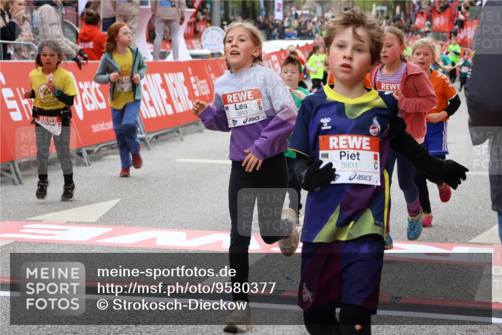 25.04.2026 - Das Zehntel Strokosch-Dieckow http://msf.ph/oto/9580377 25.04.2026 08:58:43 Ziel 1538, 1578, 1648, 1819, 1953, 1990, 2809, 2821, 2916, 3001, 3030, 3034, 3067, 3179, 3224, 3344, 3466, 3804, 3813, 3817, 3931, 1538, 1578, 1648, 1819, 1953, 1990, 2809, 2821, 2916, 3001, 3030, 3034, 3067, 3179, 3224, 3344, 3466, 3804, 3813, 3817, 3931 meine-sportfotos.de