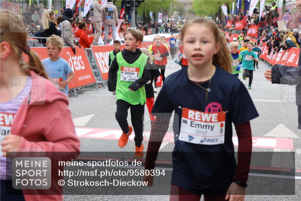25.04.2026 - Das Zehntel Strokosch-Dieckow http://msf.ph/oto/9580394 25.04.2026 08:58:46 Ziel 1159, 1399, 1538, 1648, 1656, 2809, 2821, 2916, 3030, 3067, 3086, 3224, 3804, 3813, 3817, 3931, 1159, 1399, 1538, 1648, 1656, 2809, 2821, 2916, 3030, 3067, 3086, 3224, 3804, 3813, 3817, 3931 meine-sportfotos.de