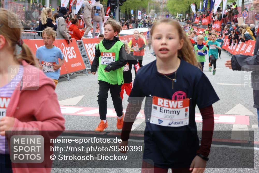 25.04.2026 - Das Zehntel Strokosch-Dieckow http://msf.ph/oto/9580399 25.04.2026 08:58:46 Ziel 1159, 1399, 1538, 1648, 1656, 2809, 2821, 2916, 3030, 3067, 3086, 3224, 3804, 3813, 3817, 3931, 1159, 1399, 1538, 1648, 1656, 2809, 2821, 2916, 3030, 3067, 3086, 3224, 3804, 3813, 3817, 3931 meine-sportfotos.de