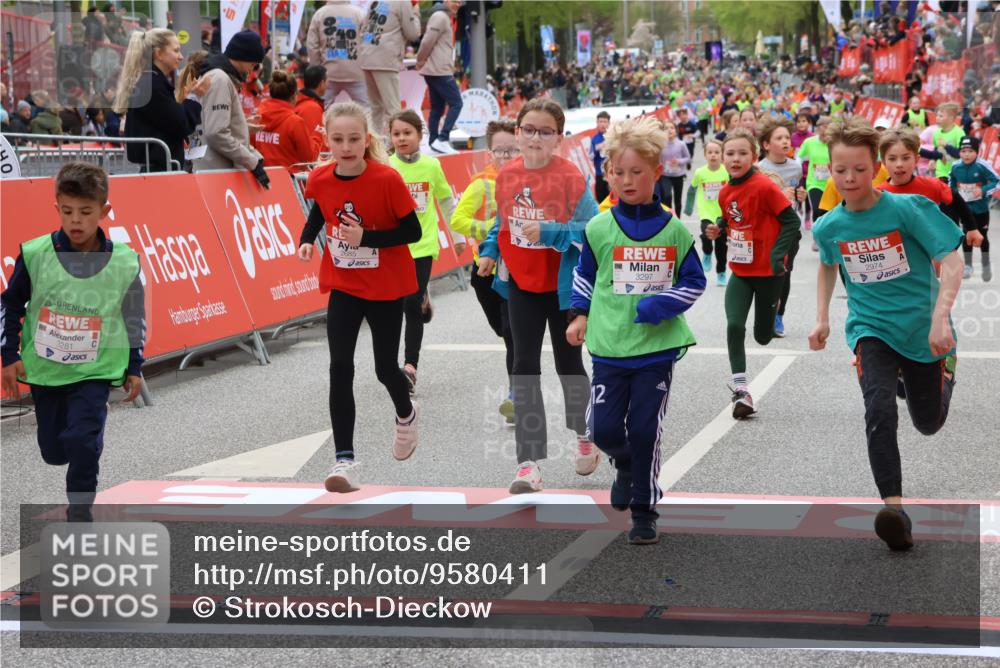 25.04.2026 - Das Zehntel Strokosch-Dieckow http://msf.ph/oto/9580411 25.04.2026 08:58:49 Ziel 1159, 1399, 1538, 1543, 1552, 1656, 2373, 2561, 2580, 2655, 2685, 2821, 2916, 2974, 3067, 3086, 3281, 3297, 3710, 3804, 3817, 3894, 1159, 1399, 1538, 1543, 1552, 1656, 2373, 2561, 2580, 2655, 2685, 2821, 2916, 2974, 3067, 3086, 3281, 3297, 3710, 3804, 3817, 3894 meine-sportfotos.de