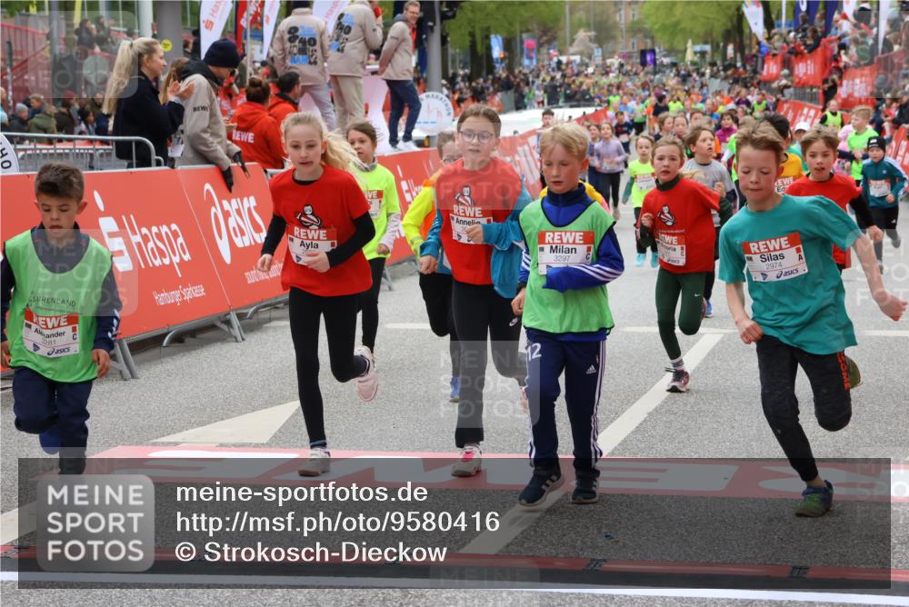 25.04.2026 - Das Zehntel Strokosch-Dieckow http://msf.ph/oto/9580416 25.04.2026 08:58:49 Ziel 1159, 1399, 1538, 1543, 1552, 1656, 2373, 2561, 2580, 2655, 2685, 2821, 2916, 2974, 3067, 3086, 3281, 3297, 3710, 3804, 3817, 3894, 1159, 1399, 1538, 1543, 1552, 1656, 2373, 2561, 2580, 2655, 2685, 2821, 2916, 2974, 3067, 3086, 3281, 3297, 3710, 3804, 3817, 3894 meine-sportfotos.de